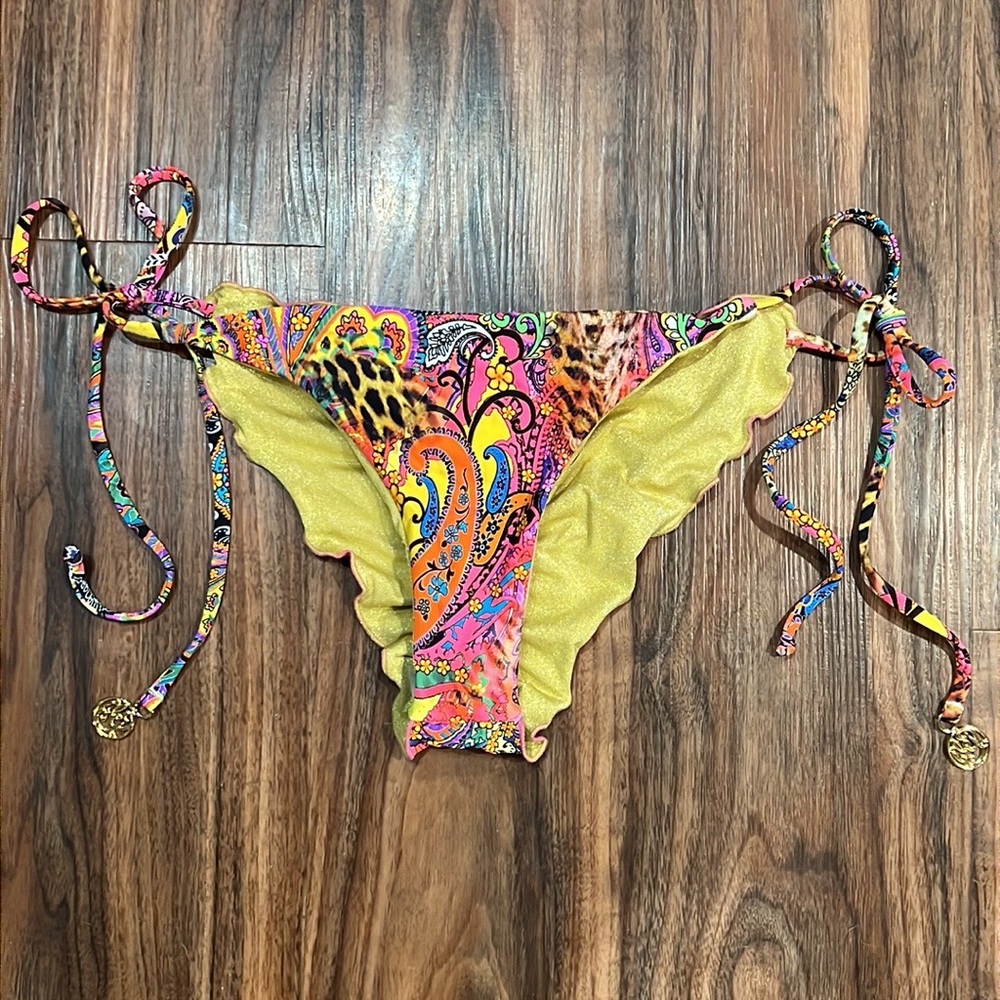 SOLD Luli Fama Shore Thing Reversible Looped Triangle Top - Picture 15 of 16